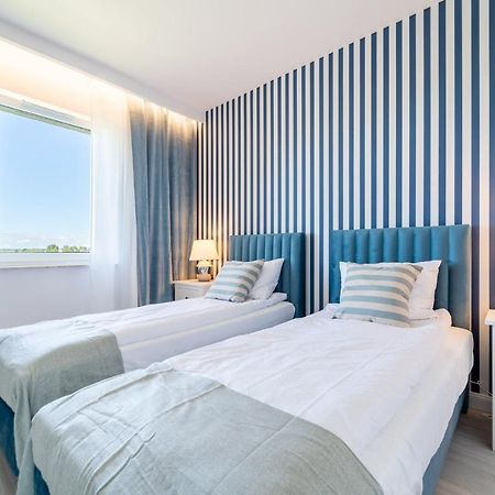 Bella Vista - 3Pok, 5 Lozek, Centrum, Parking, Winda, Widok Na Rzeke, Netflix Ілава Екстер'єр фото