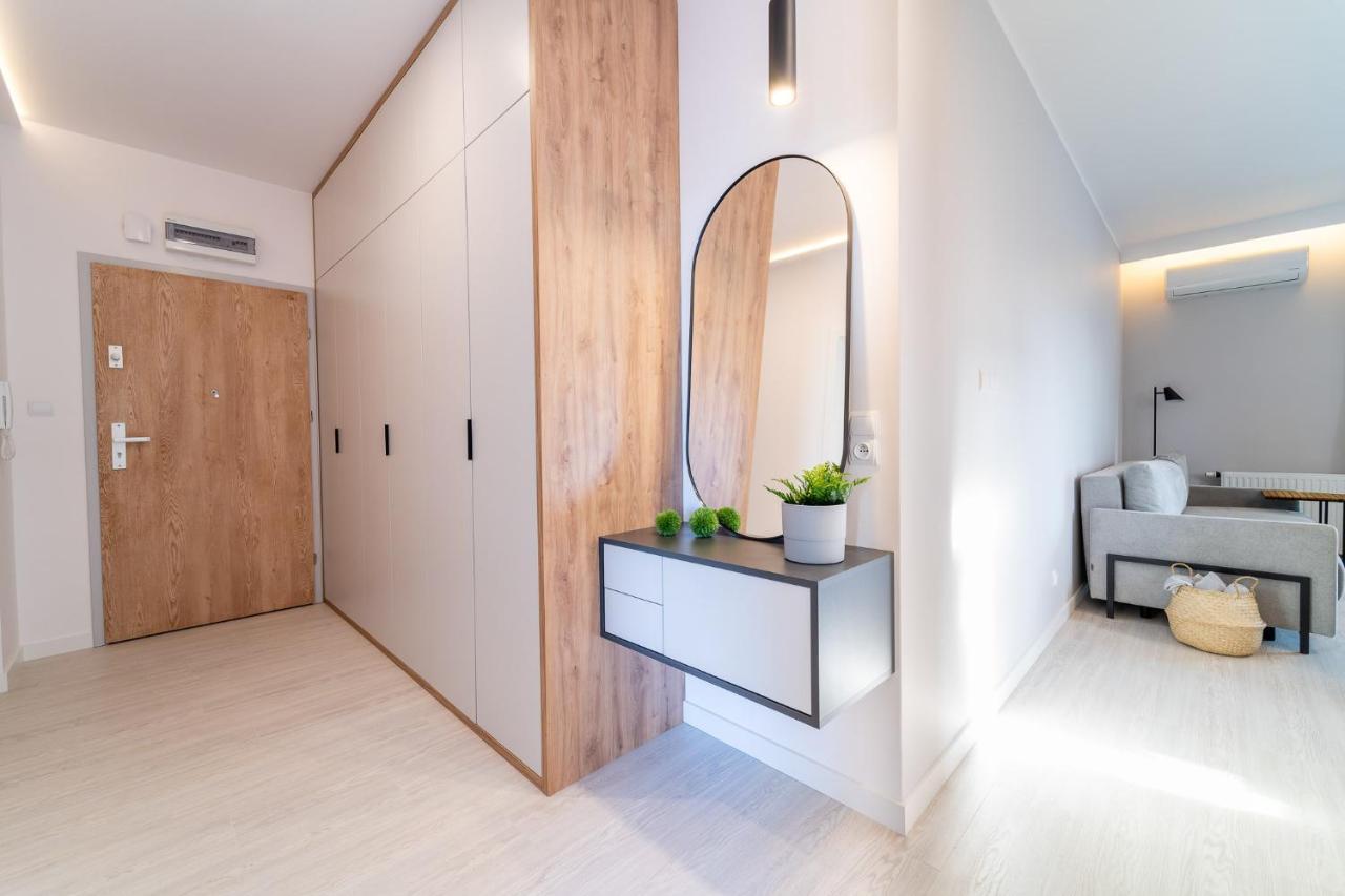 Bella Vista - 3Pok, 5 Lozek, Centrum, Parking, Winda, Widok Na Rzeke, Netflix Ілава Екстер'єр фото