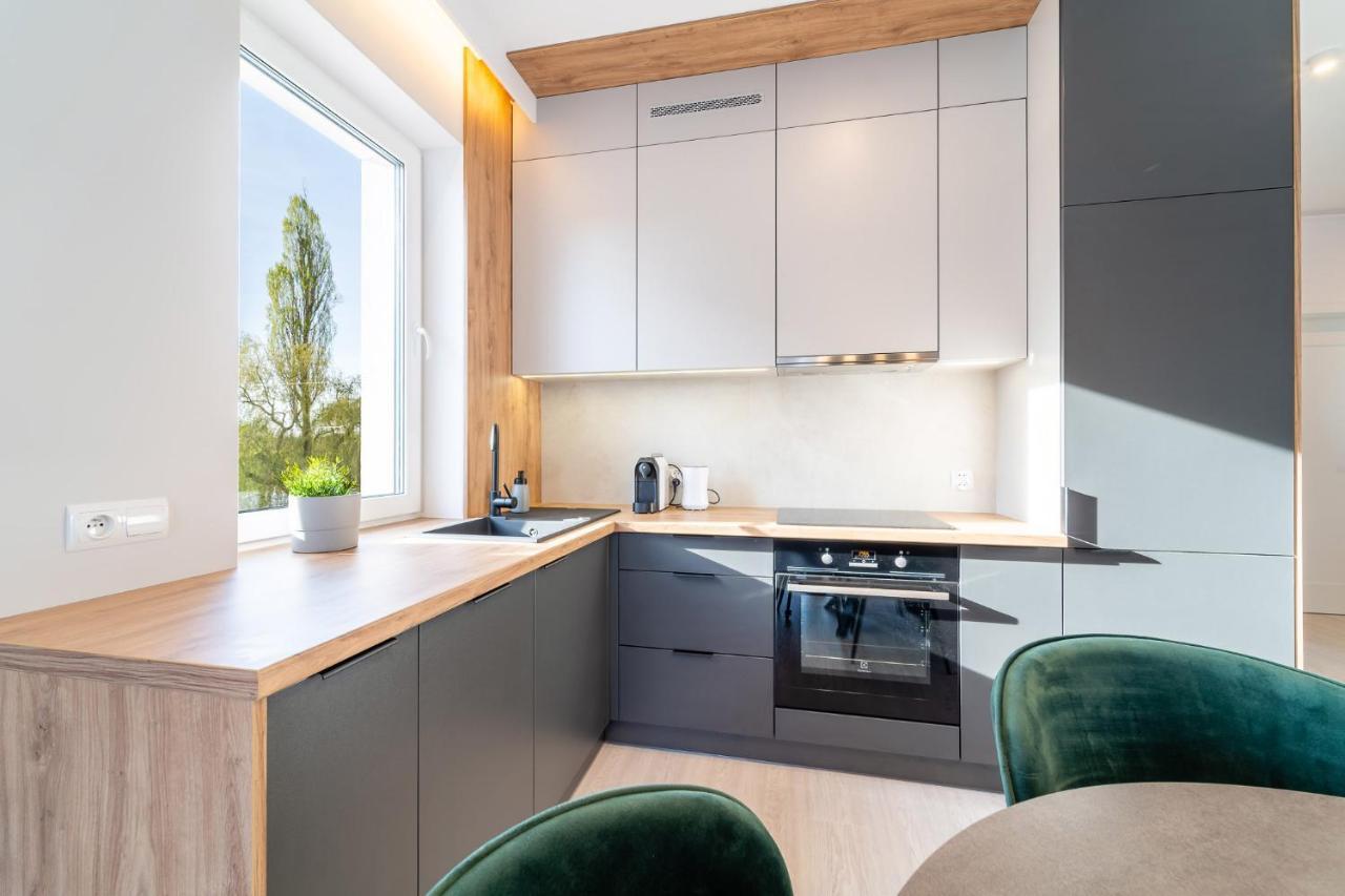 Bella Vista - 3Pok, 5 Lozek, Centrum, Parking, Winda, Widok Na Rzeke, Netflix Ілава Екстер'єр фото